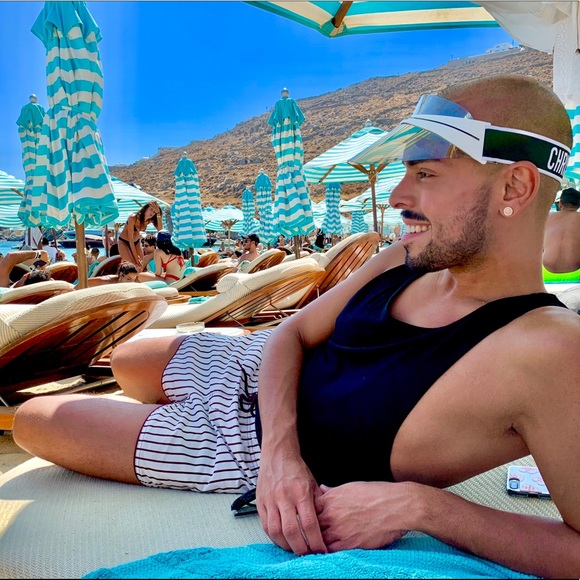 Meet your Posher, Bobby - Picture 1 of 1